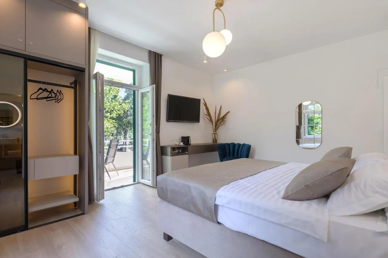 Green Park Luxury Rooms Guest house Split