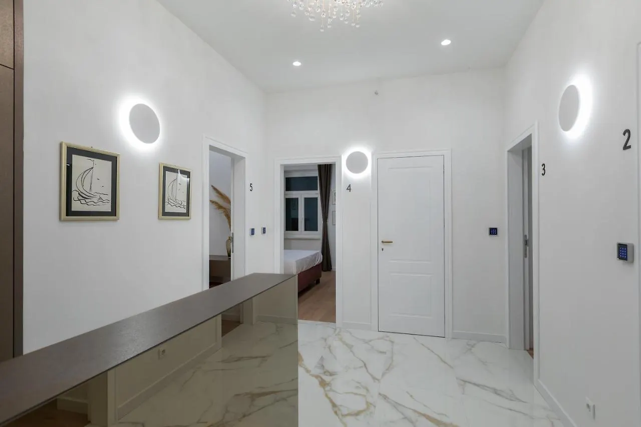 Green Park Luxury Rooms 4*, Split Croatia