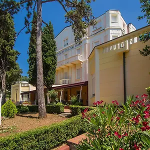 Hotel Ruzica- Glavna Zgrada I Depandanse