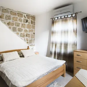 La Perla Luxury Guest house