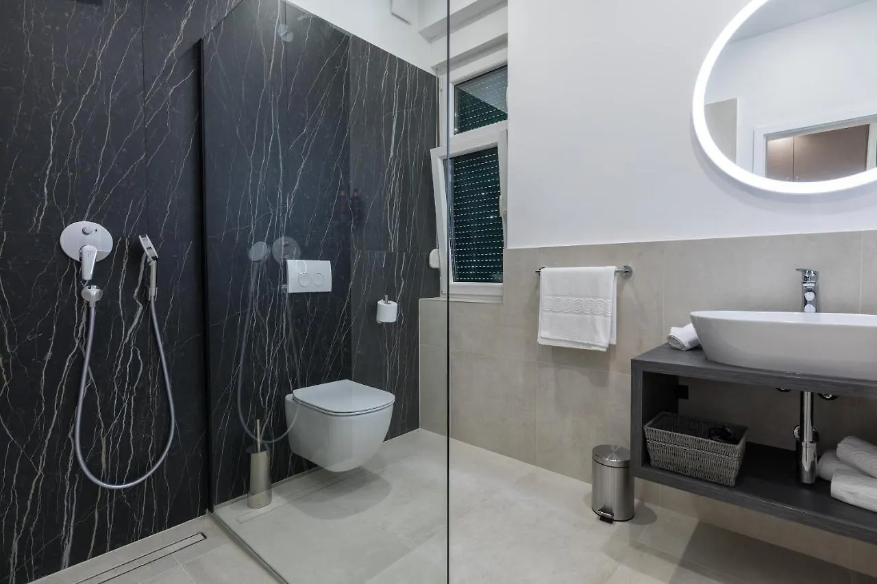 Guest house Green Park Luxury Rooms