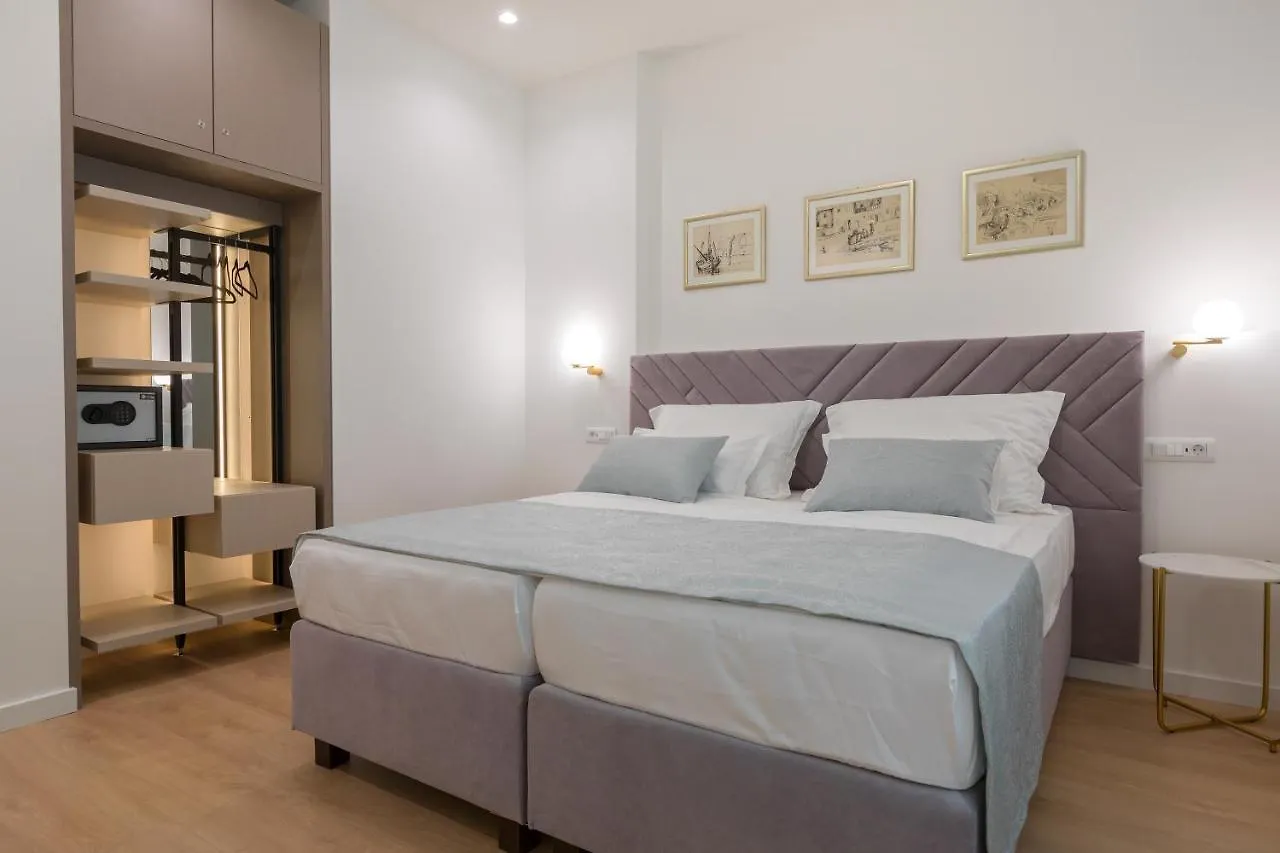 Green Park Luxury Rooms Guest house Split